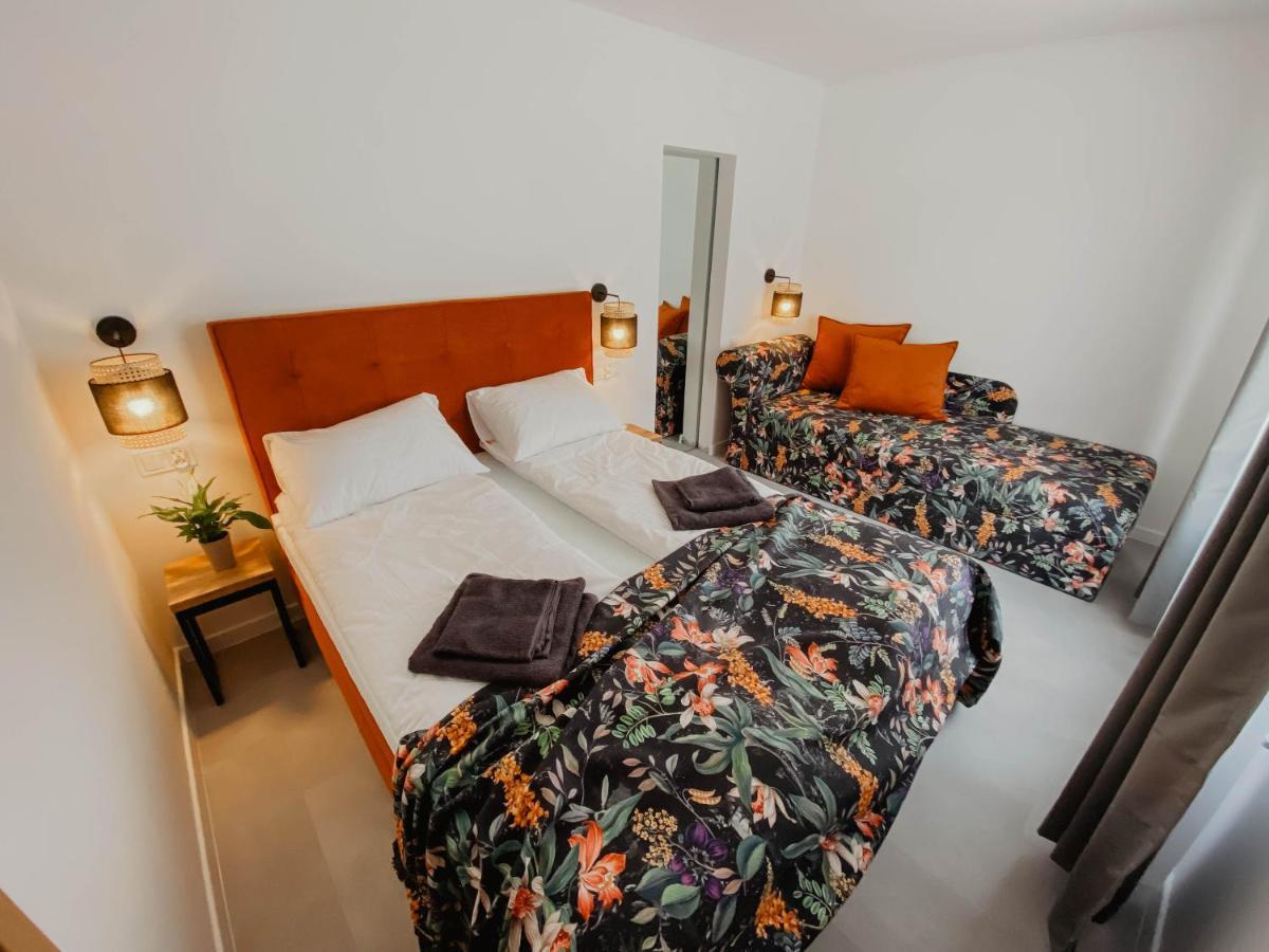 Cztery Pory Roku Apartment Wiele Luaran gambar