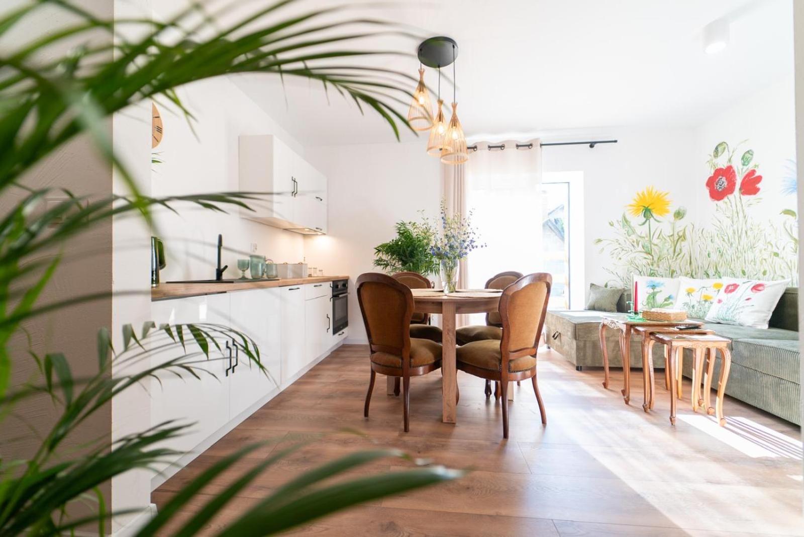 Cztery Pory Roku Apartment Wiele Luaran gambar