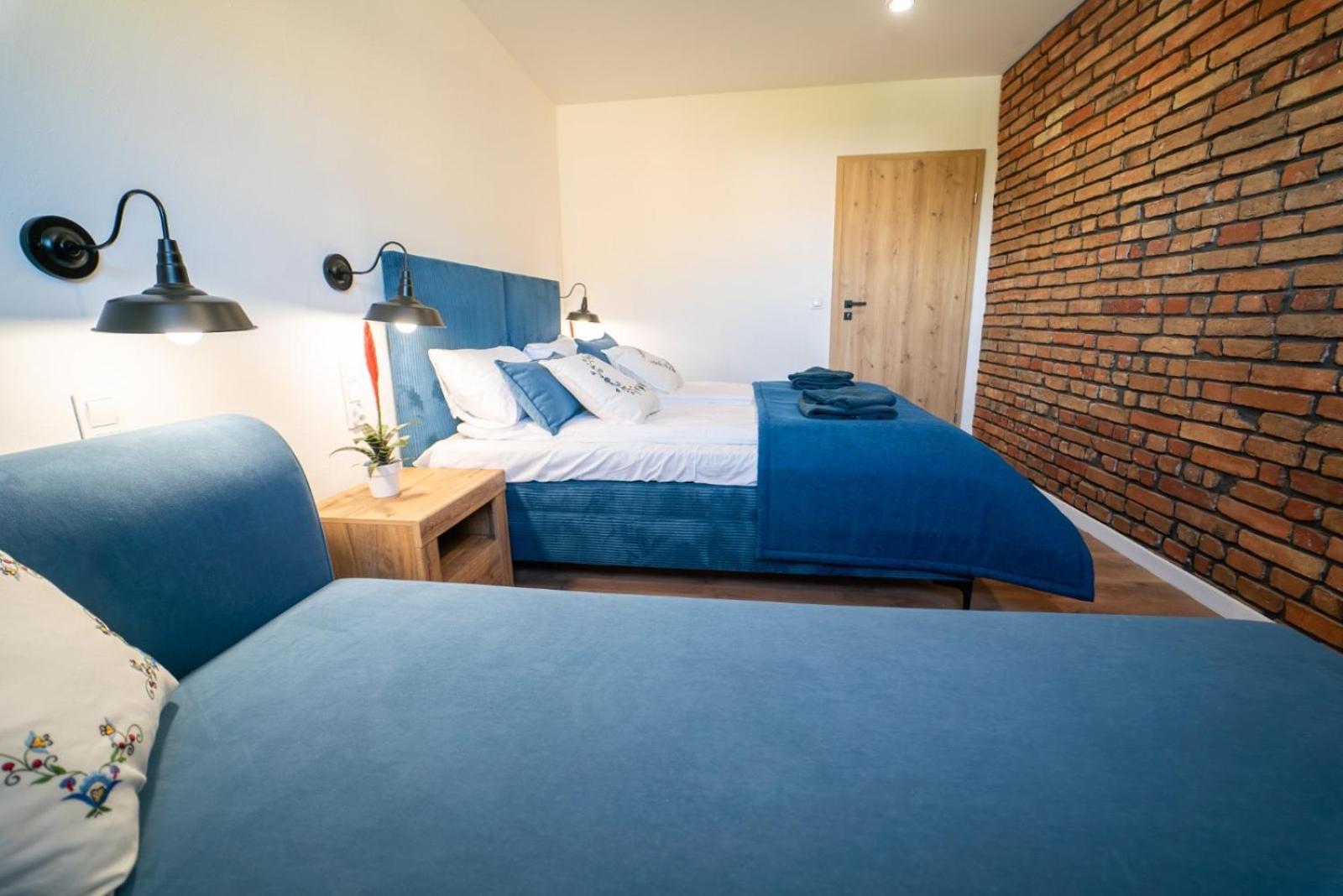 Cztery Pory Roku Apartment Wiele Luaran gambar