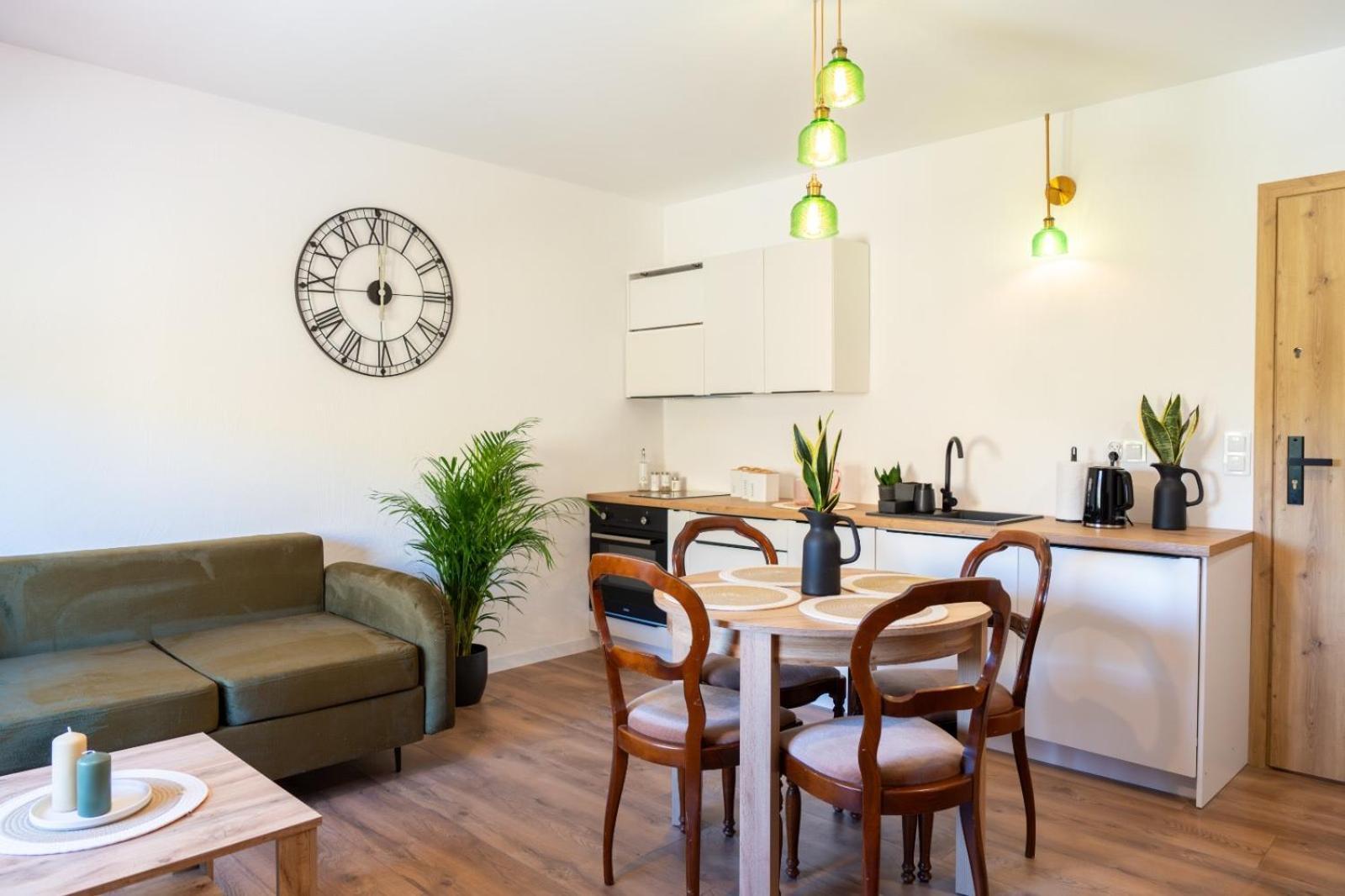 Cztery Pory Roku Apartment Wiele Luaran gambar